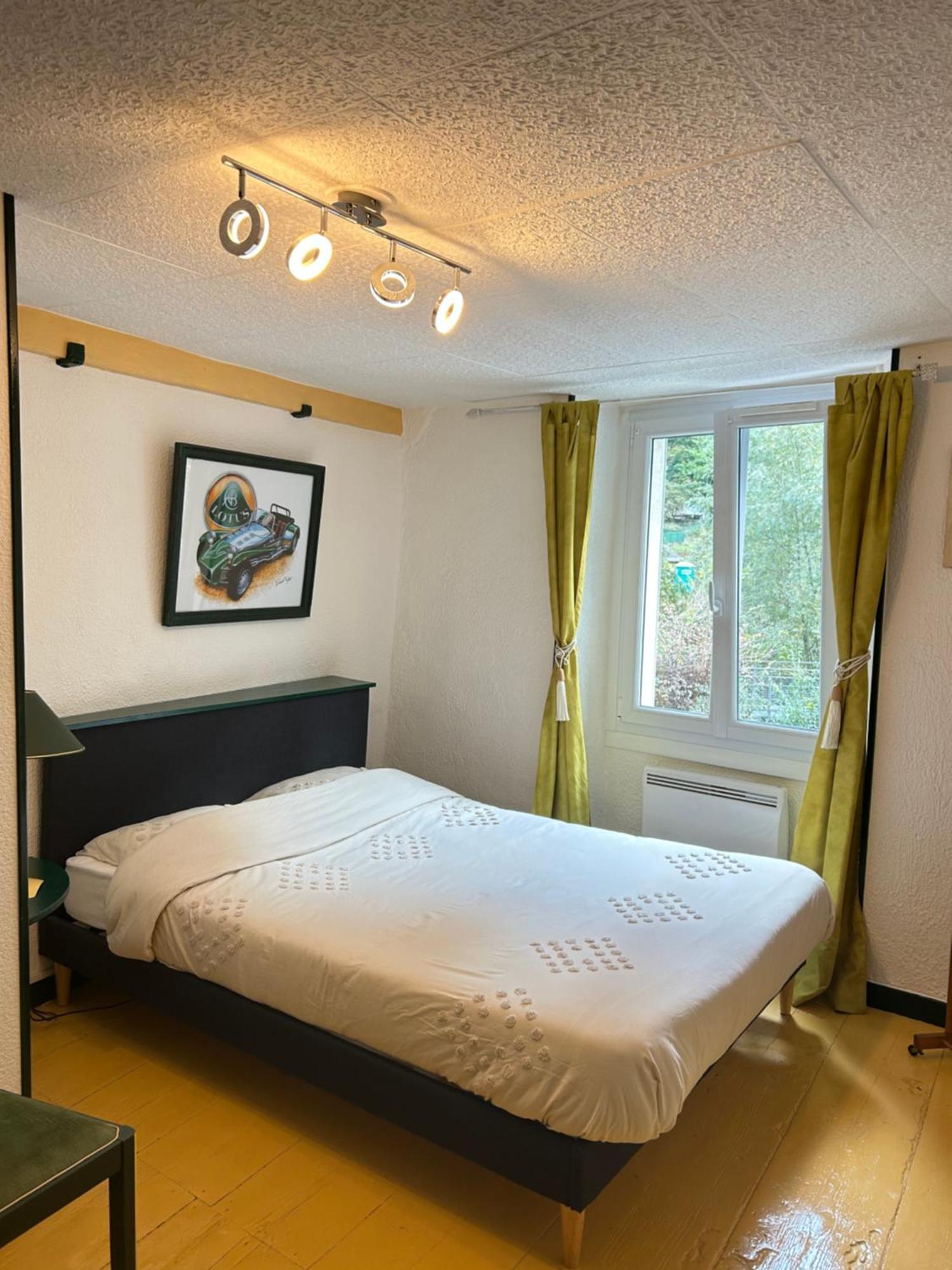 Charmante Maison De Montagne Pour 8 Personnes Livet-et-Gavet Exterior photo